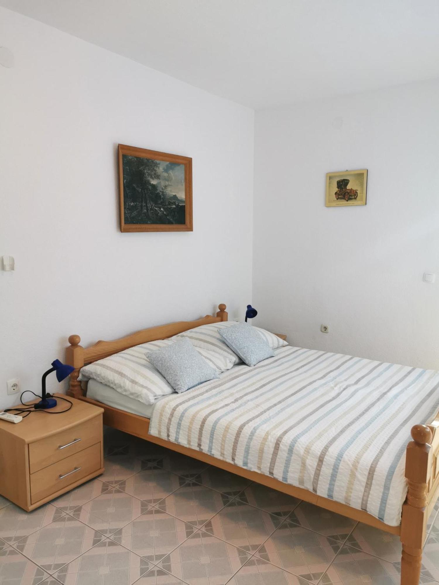 Apartmani Gabi Cesarica Eksteriør bilde