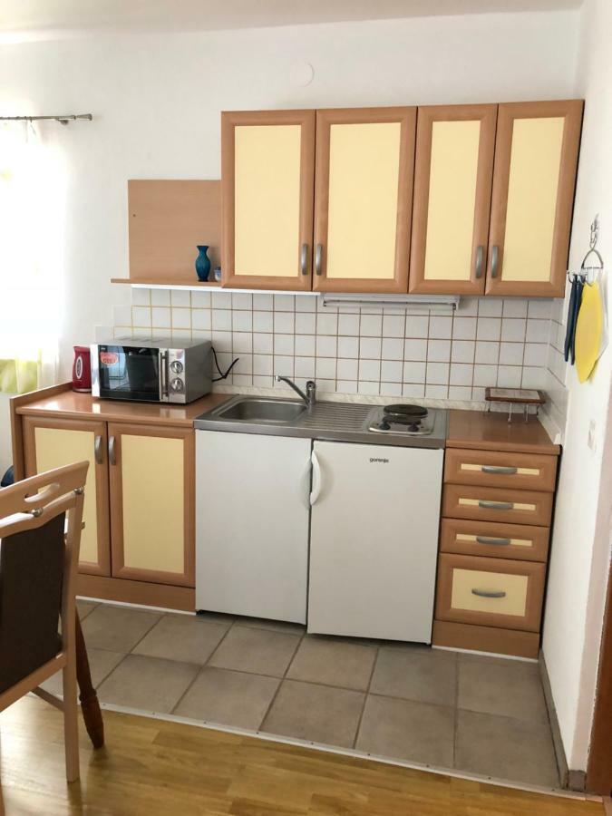 Apartmani Gabi Cesarica Eksteriør bilde