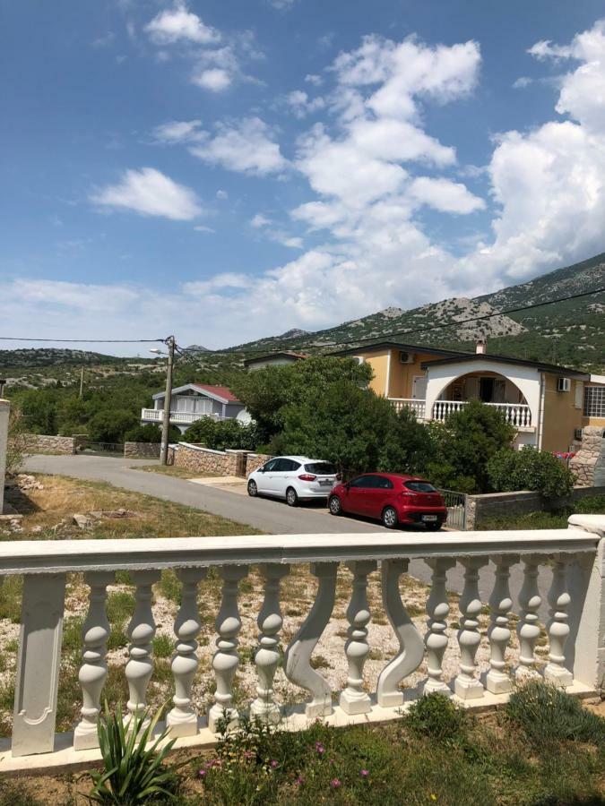 Apartmani Gabi Cesarica Eksteriør bilde