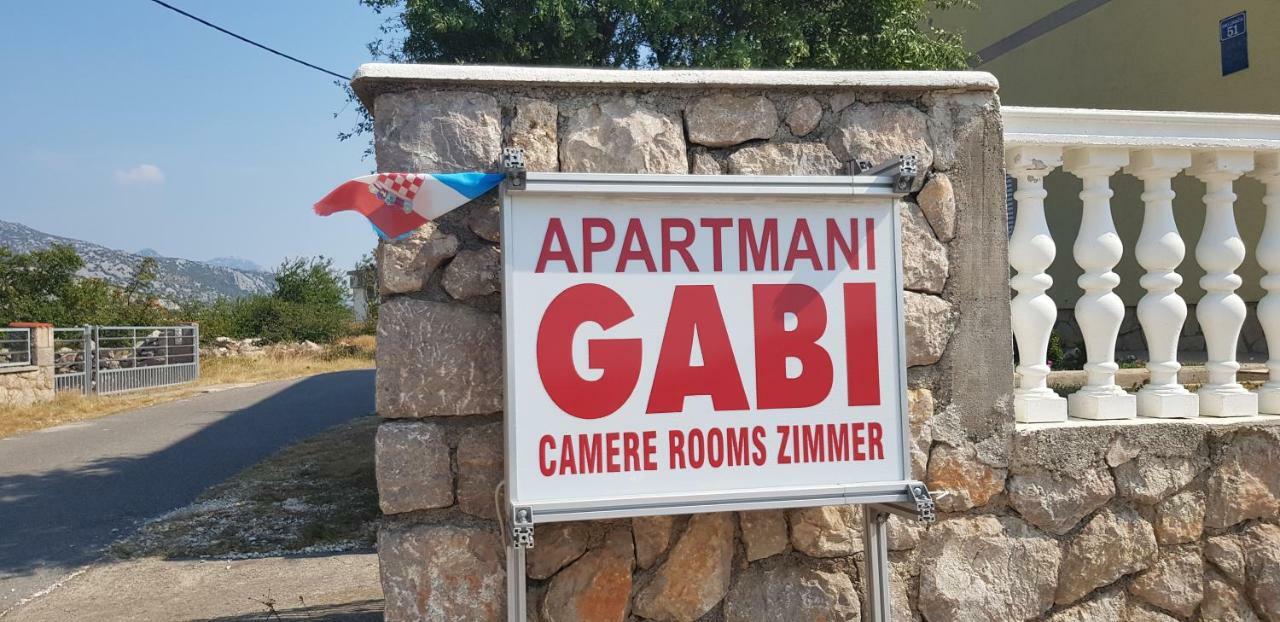 Apartmani Gabi Cesarica Eksteriør bilde