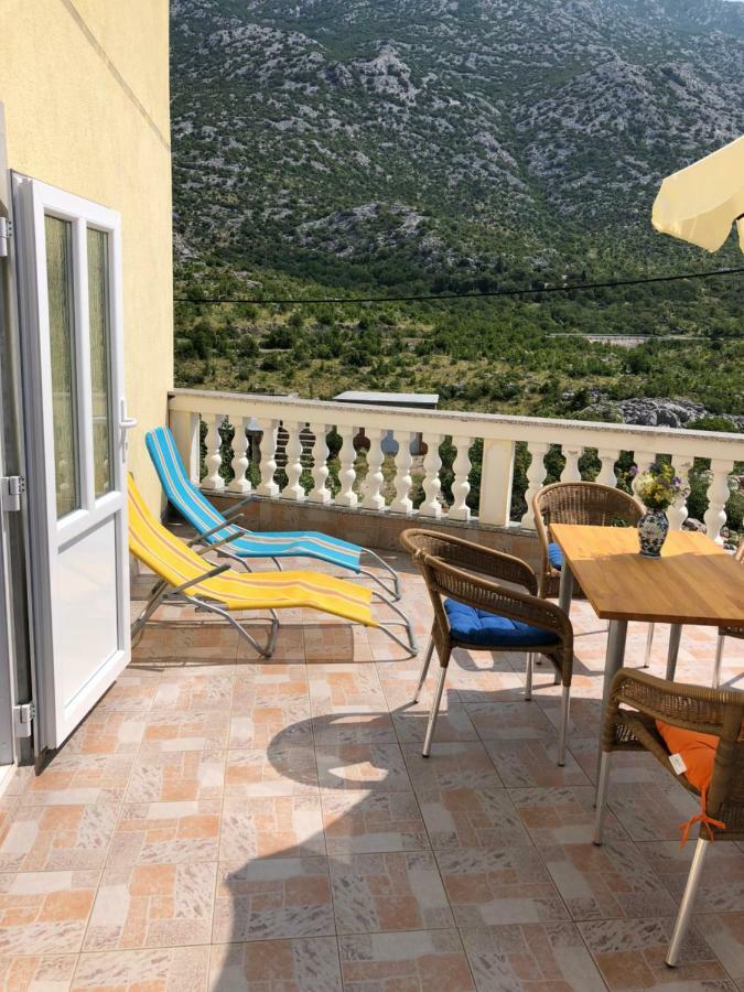 Apartmani Gabi Cesarica Eksteriør bilde
